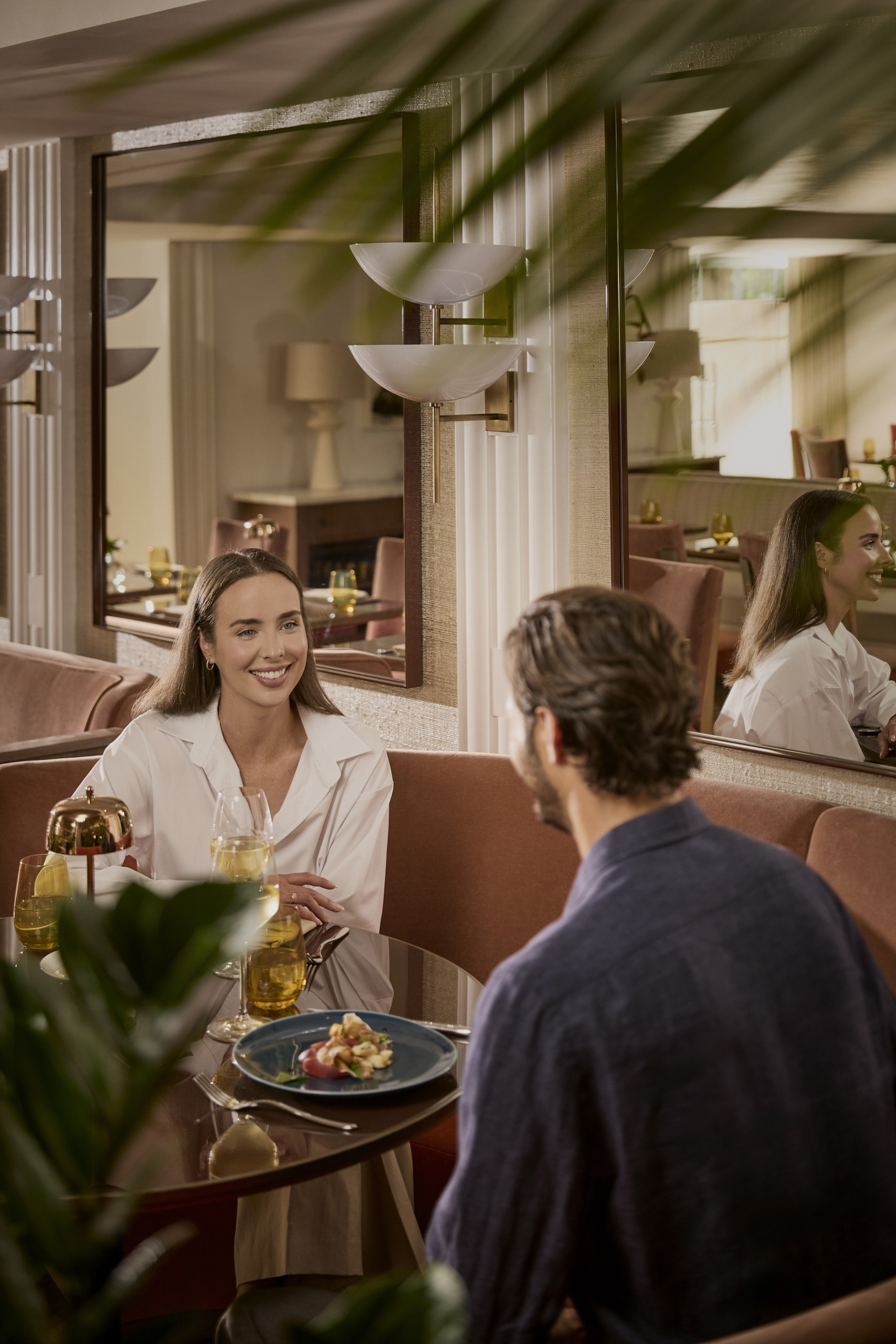 Couple dining in Costa Covo restaurant booth
